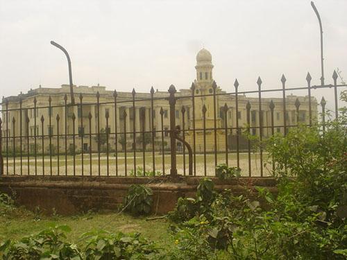 Hazarduari Palace