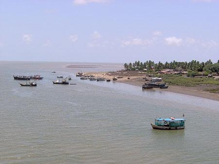 Dahanu Beach