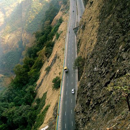 Mumbai-Pune Expressway from Rajmachi Garden,Khandala