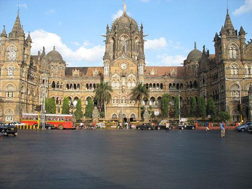 Mumbai Train Station