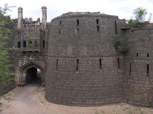 Solapur fort main gate