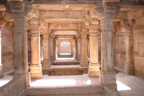 Adalaj Stepwell
