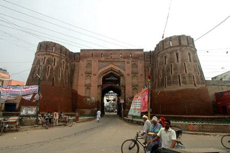 Barsi darwaza, Fortified town complex Hisar, Hansi