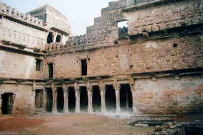 Chanderi Fort