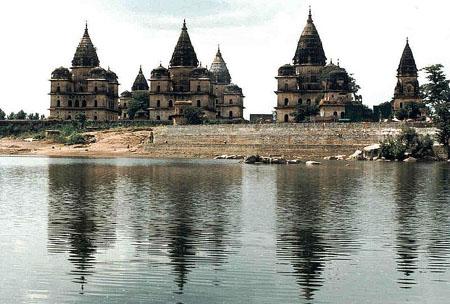 Orchha mausolea