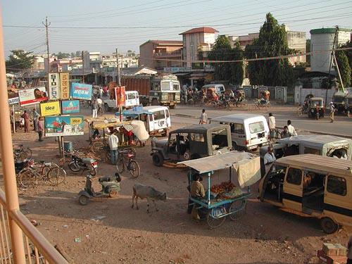 Main street in Satna