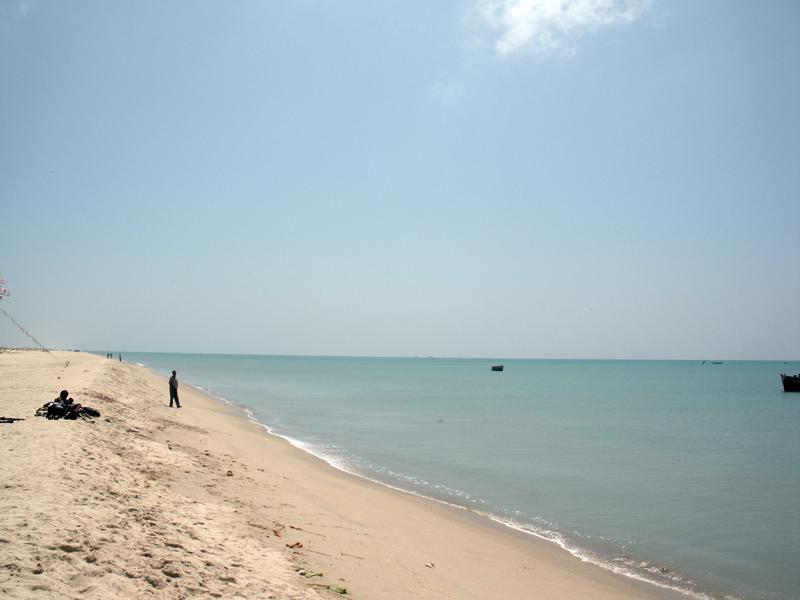 The beach near Dhanushkodi Town