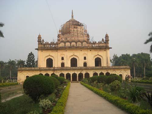 Gulab Bari in Faizabad