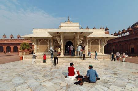 Tomb of Salim Chishti