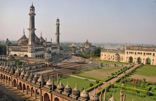 Gateway to Bara Imambara