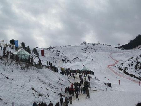 ski slope at  Auli Uttarakhand