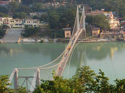 Ramjhula bridge over the Ganga