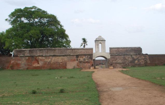 Sadras fort