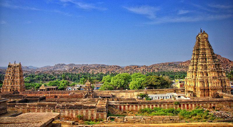 Vitthala temple with musical pillars, Hoysala style multigonal base Hampi