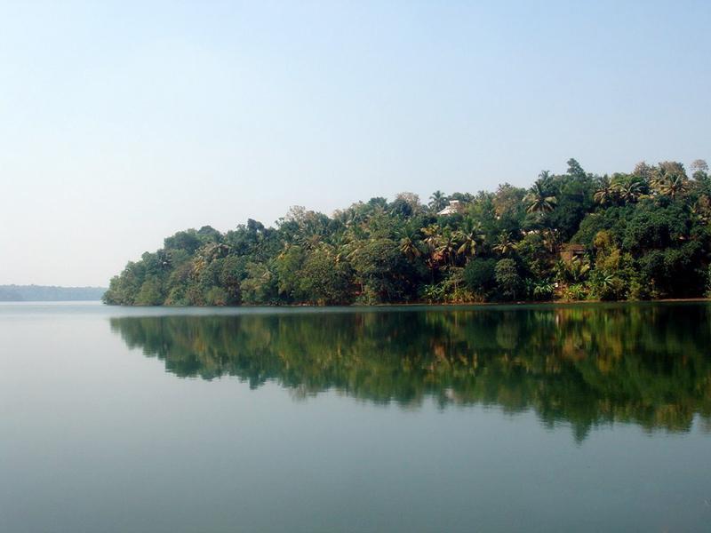 Sasthamkotta Lake