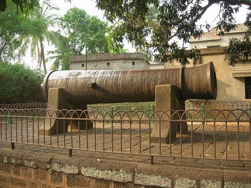 Dalmadal canon at Bishnupur, commissioned by the Malla kings